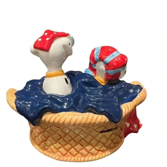 Schmid Disney 101 Dalmations Music Box wind up figurine Cruella De Vil Rare - Picture 6 of 11